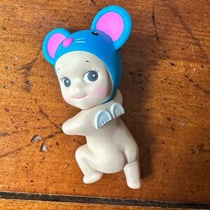Authentic Sonny Angel Look back Mouse Hipper - used *read description*
